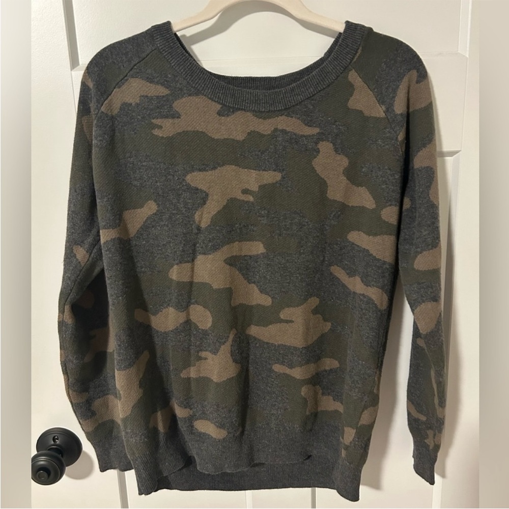 NWT Stitches&Stripes Women's Green/Beige Camoflaug  Sweater SZ-S